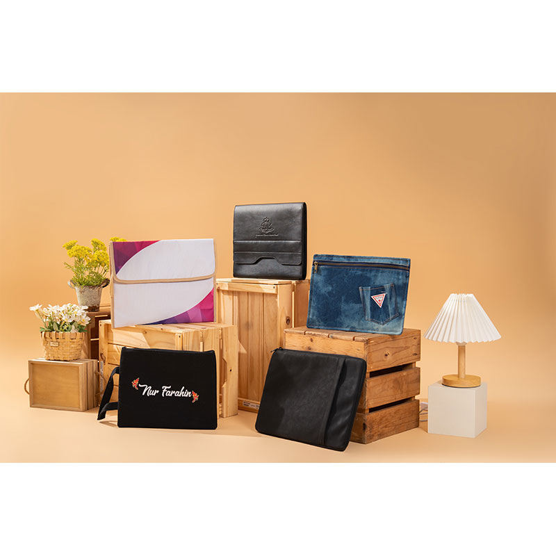 laptopsleeve-full.jpg